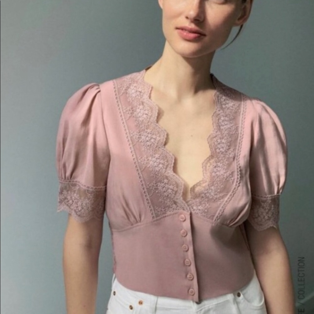 CONTRAST LACE V-NECK PUFF SLEEVES BLOUSE